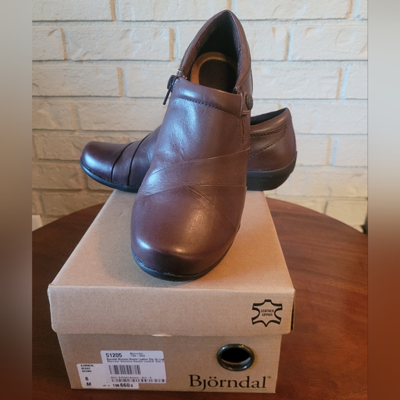 Bjorndal "Bessie" shoes size 8M Brown - Picture 2 of 5